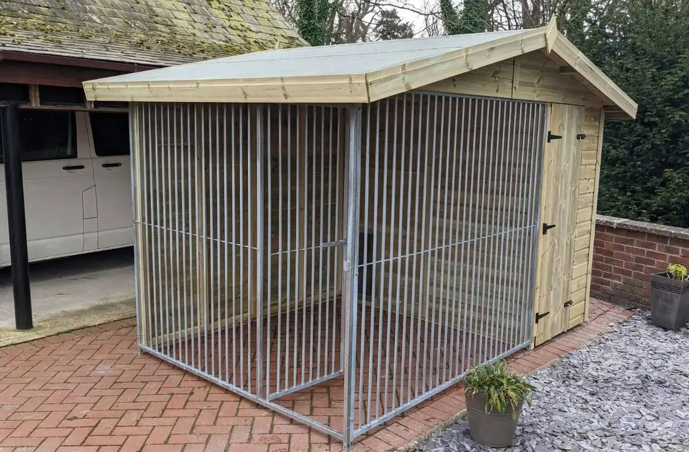 10 x 8ft Single Dog Kennel –  Professional Installation Included